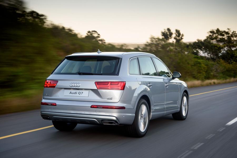  Audi Q7 TDI Quattro (4M) 2015 года  (ZA) (фото 12 из 20)